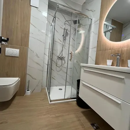 公寓 Luxury Alba - Located