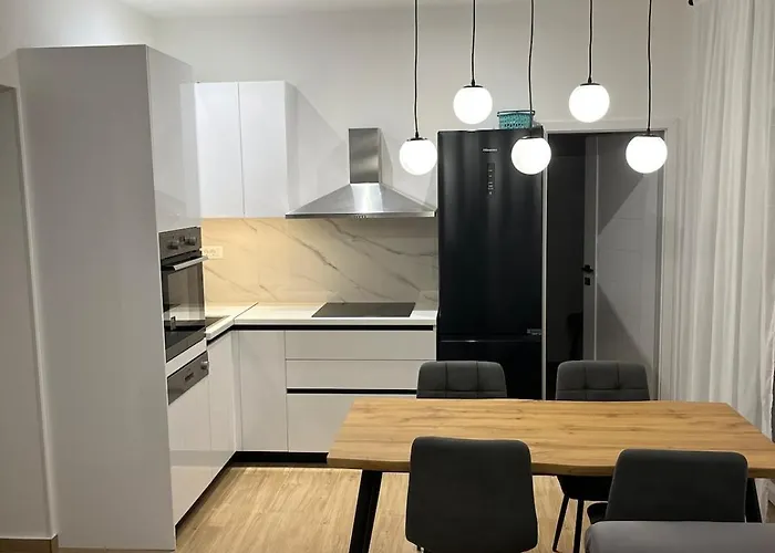 Apartment Luxury Alba - Located *